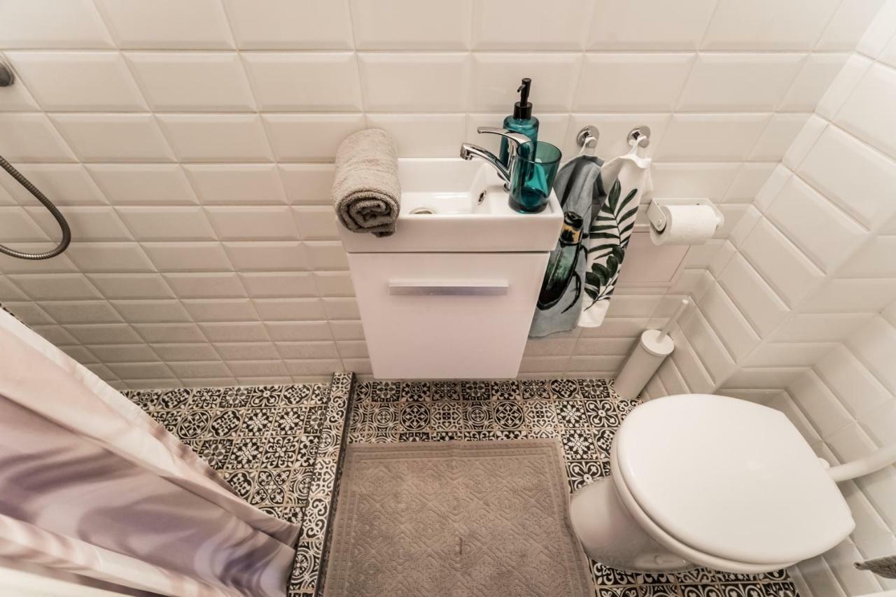 Bpr Azure Desire Studio بودابست المظهر الخارجي الصورة